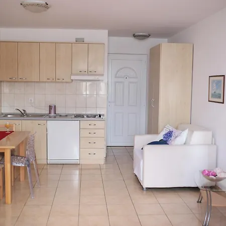 Apartment Sea Front Tamarix - Studio *